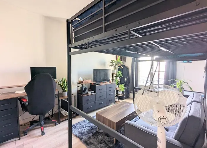 Beau Confortable Paris